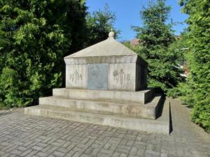 Pomní­k obětem 1. sv války